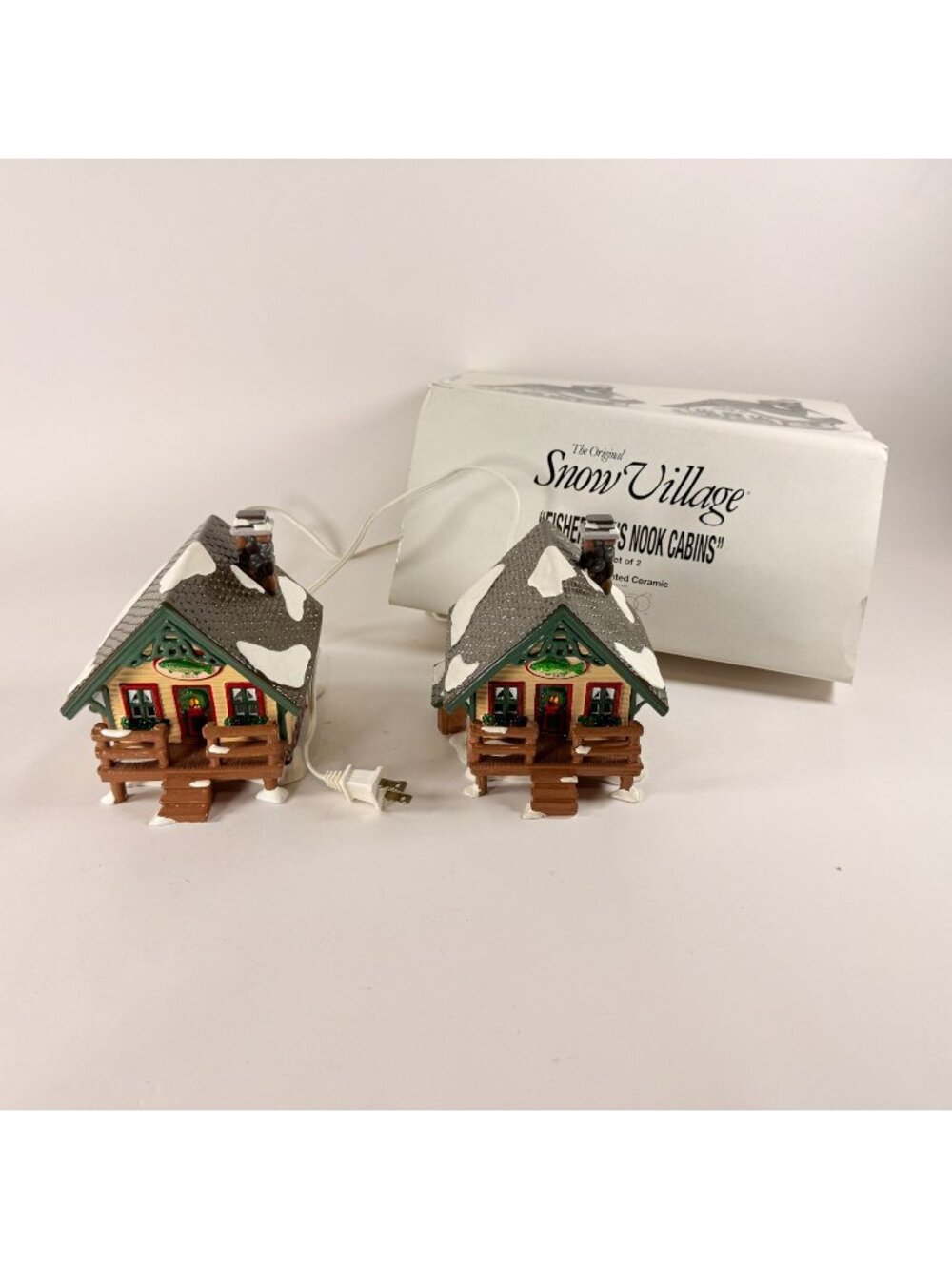 Dept 56 Snow Village Set Of 2 Fisherman’s Nook Cabins Lighted 54615 damaged
